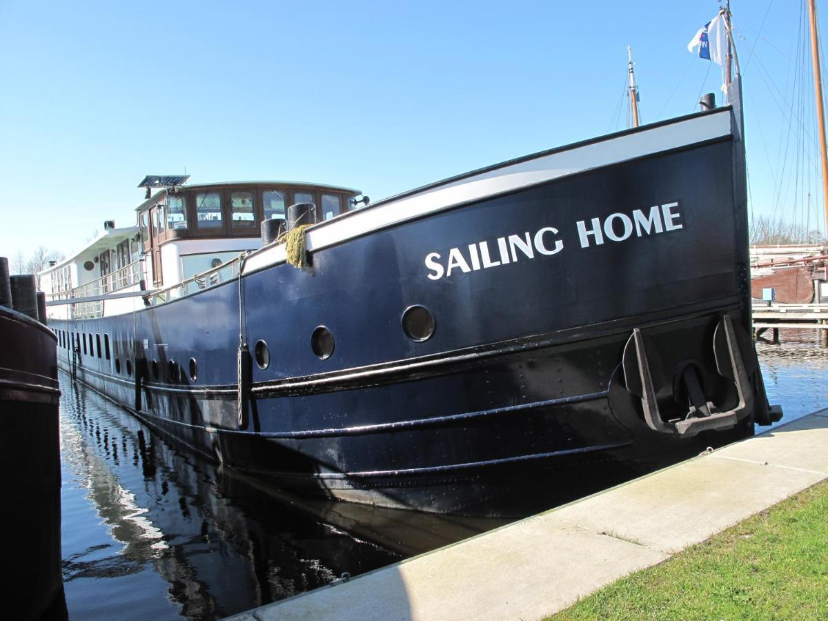 Botel Sailing Home Amsterdam Exterior photo